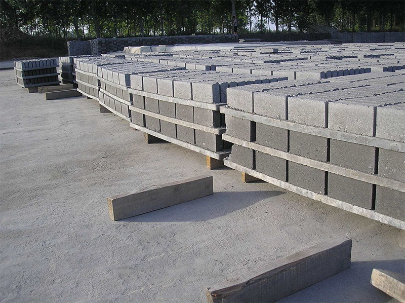 <a href=http://m.yhbiz.cn/ target=_blank class=infotextkey>磚機(jī)托板</a>質(zhì)保