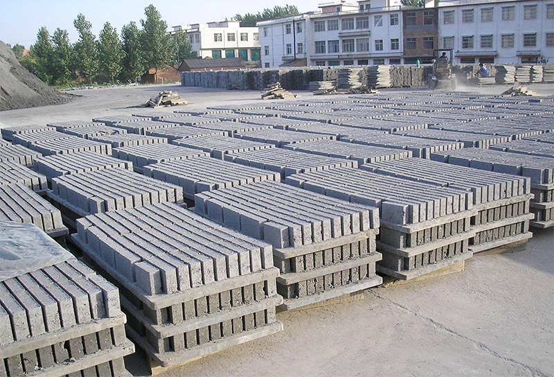 <a href=http://m.yhbiz.cn/ target=_blank class=infotextkey>空心磚托板</a>廠家